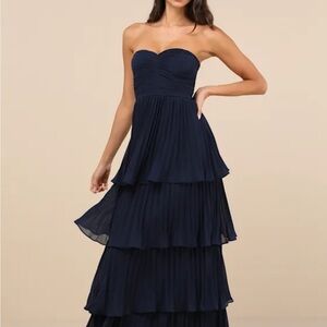 Elegant Navy Strapless Tiered Dress